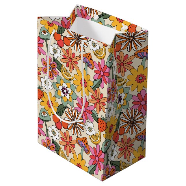 Groovy 70's, Orange, Pink und Green Floral Mittlere Geschenktüte (Rückseite Schrägansicht)