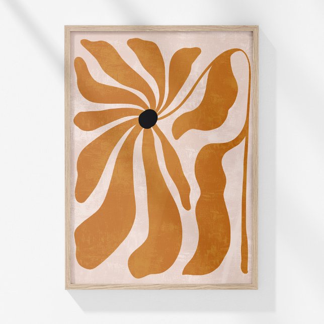 Groovy Burnt Orange Beige Abstrakte Blumenallee Poster (Boho Burnt Orange Beige Abstract Floral Wall Art in a wooden frame on a sunny white wall.)