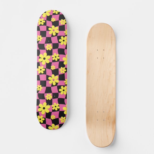 Groovy Daisy Floral Checkerboard, Y2K 90s Skateboard (Vorderseite)