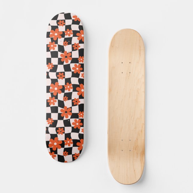Groovy Daisy Floral Checkerboard, Y2K 90s Skateboard (Vorderseite)