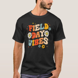 Groovy Field Day 2023 Funny Field Day Vibes Teache T-Shirt