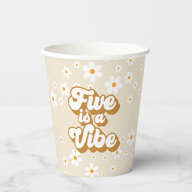 Groovy Five ist ein Vibe Retro Daisy 5. Geburtstag Pappbecher (Vorderseite)