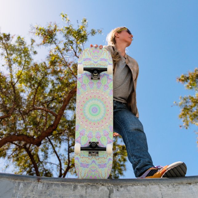 Groovy Funky Boho Hippie Rainbow Abstrakt Mandala Skateboard (Außenbereich 1)