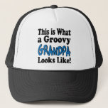 Groovy Grandpa Truckerkappe<br><div class="desc">Super Cooler Artikel sagt,  das ist,  wie ein Groovy Opa aussieht.  Macht ein großartiges Geschenk für den Opa in eurem Leben!</div>