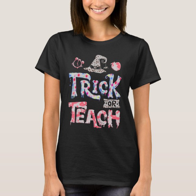 Groovy Halloween Trick or Teach Retro Floral Ghost T-Shirt (Vorderseite)
