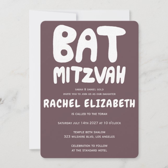 Groovy Handlettern Custom Bat Mitzvah Lila Einladung (Vorderseite)