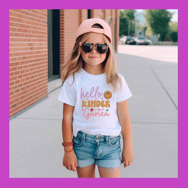 Groovy Hello Kindergarten Erster Schultag T-Shirt (Von Creator hochgeladen)