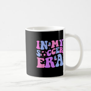 Groovy in meiner Fußball-Ära Fußballspieler Jungen Kaffeetasse