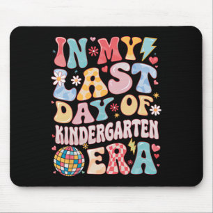 Groovy in meiner letzten Kindergarten-Ära Letzter Mousepad