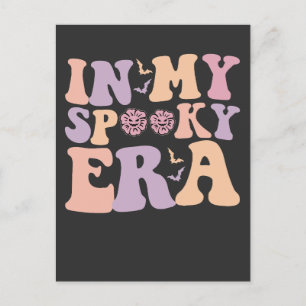 Groovy in meiner spöttischen Ära Halloween Ghost R Einladungspostkarte