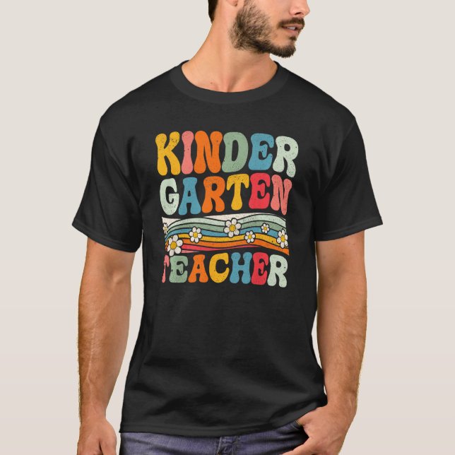 Groovy Kindergarten Teacher First Day Of Back To S T-Shirt (Vorderseite)