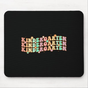 Groovy Kindergarten Vibes Face Retro Lehrer zurück Mousepad