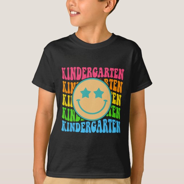 Groovy Kindergarten Vibes Face Retro Lehrer zurück T-Shirt (Vorderseite)