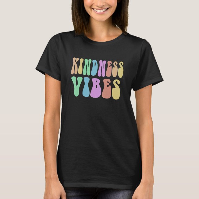 Groovy KINDNESS VIBES wählen Retro Be Kind Ninja A T-Shirt (Vorderseite)