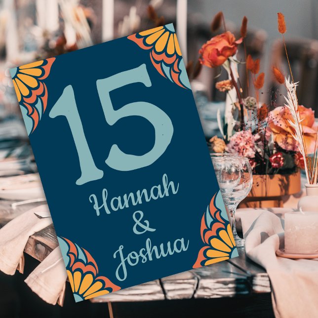 Groovy Orange Blume über Deep Blue Wedding Tischnummer (Von Creator hochgeladen)