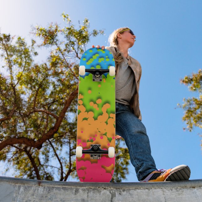 Groovy Retro Bubbly Trippy Funky Panromantic Prix Skateboard (Außenbereich 1)