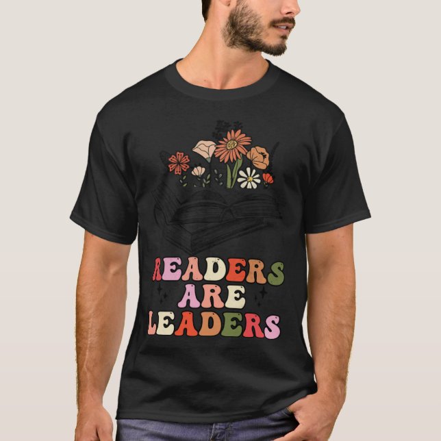 Groovy Retro Readers Are Leaders  Book T-Shirt (Vorderseite)