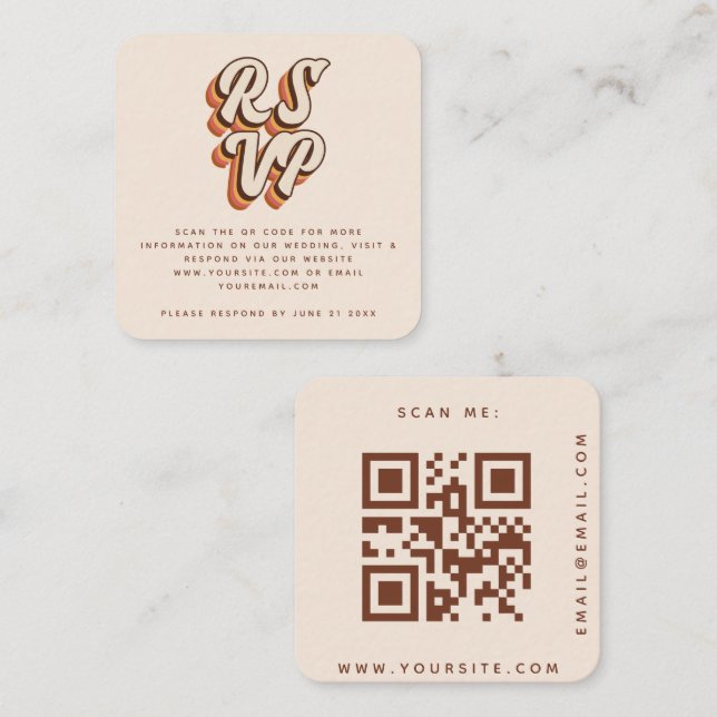 Groovy Retro Typografie 70er QR Code Wedding RSVP Begleitkarte (Vorne/Hinten)