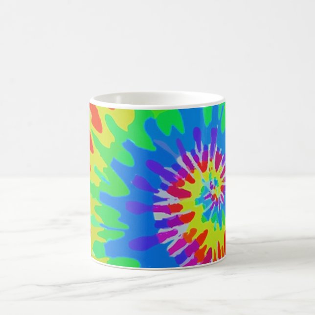 Groovy Spiral Rainbow Krawatte-Dye Tasse (Mittel)