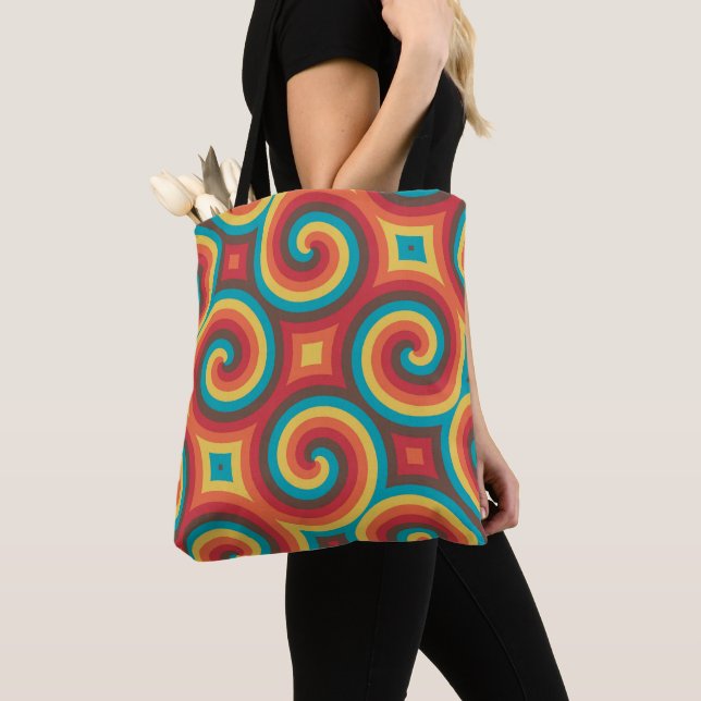 Groovy Spiral Symphony (Von Nahem)