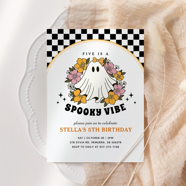 Groovy Spooky Girl Halloween Einladung (Von Creator hochgeladen)