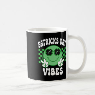 Groovy St Patricks Day Vibes Retro St Patrick's Da Kaffeetasse