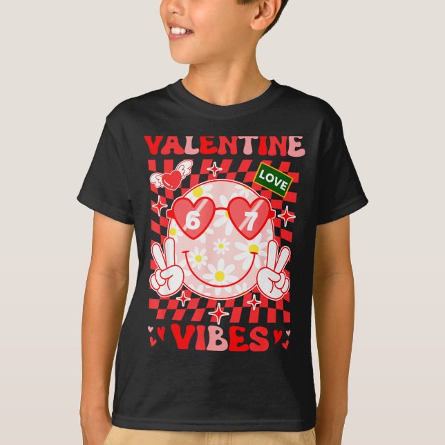 Groovy Valentine Vibes Happy Valentine's Day Girl  T-Shirt (Vorderseite)