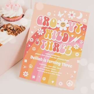 Groovy Wild und Three Hippie 3. Geburtstag Party Einladung