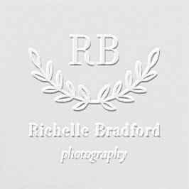 Großartige Initials-Logo-Embosser