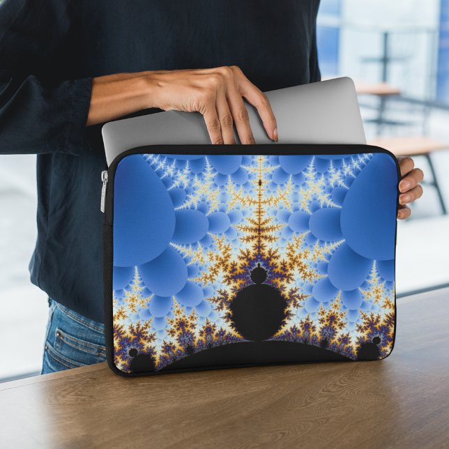 Großartiges Mandelbrot-Fraktal Laptopschutzhülle (Von Creator hochgeladen)