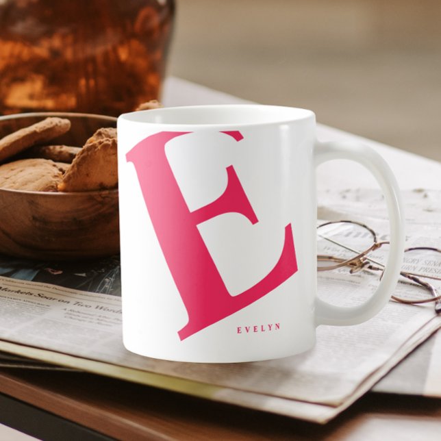 Große Anfangsphase | Moderne Typografie | Rosa Kaffeetasse (Von Creator hochgeladen)