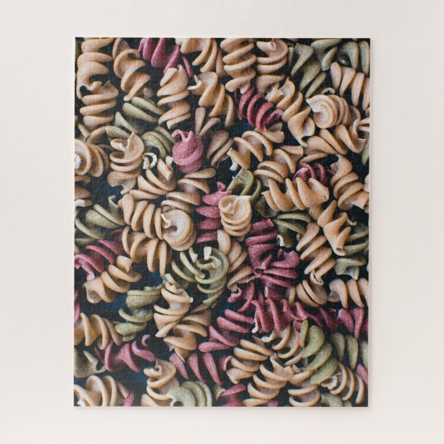 Grosse bunte Fusilli Pasta Puzzle (Vertikal)