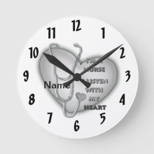 Große graue Herz Krankenschwester Runde Wanduhr