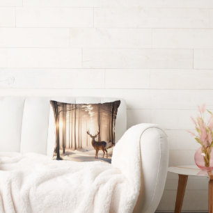 Große Hürde im Winterwald Kissen