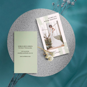 Große Initialen zeigen grünes Typograf Visitenkarte