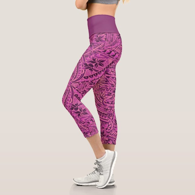 Große Kapelle/Tribal/Rose Capri Leggings (Links)