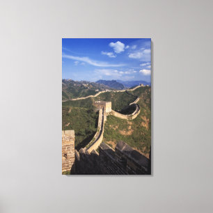 Große Mauer, die sich durch den Berg zieht, Leinwanddruck