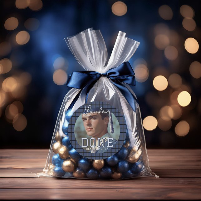 Große Preppy Abschluss Foto Class Jahr Runder Aufkleber (Preppy Graduate Graduation Photo Class Year "DONE" Classic Round Sticker)