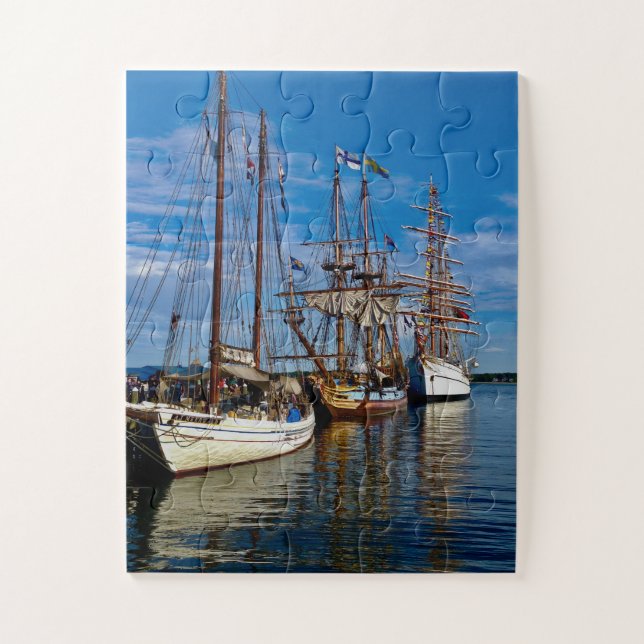 Große Schiffe im historischen Hafen Puzzle (Vertikal)