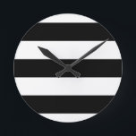große schwarze Streifen Runde Wanduhr<br><div class="desc">Lineares schwarz gestreiftes Design</div>