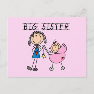 Große Schwester mit kleinen, finsteren T - Shirt u Postkarte