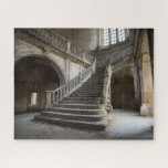 Große Treppe in Fantasy Abandoned Chateau Puzzle<br><div class="desc">Neu vorgestellte,  verfallene große Treppe mit zerbröckelndem Steinbalustrade in einem fantasievollen französischen Schloss.</div>