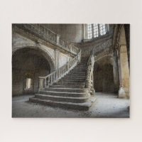Große Treppe in Fantasy Abandoned Chateau