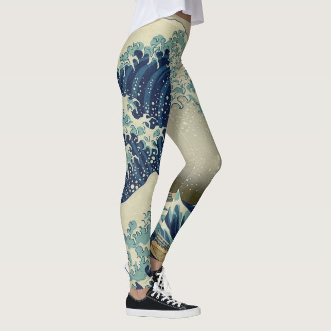 Große Welle vor der Küste Kanagawas von Hokusai Leggings (Rechts)