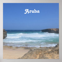 Große Wellen stürzen in Aruba