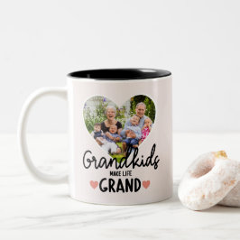 Großeltern geben Nana Papa Grandchild Foto Name Zweifarbige Tasse