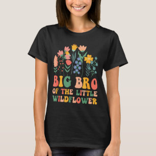 Großer Bruder des kleinen Wildblumen-Babys zum Geb T-Shirt