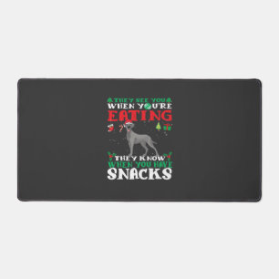 Großer Däne Weihnachtsspaß Classic T-Shirt Schreibtischunterlage