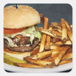 großer doppelter halber Pfundburger brät und Quadratischer Aufkleber