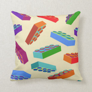Großer Gebäudeblock spielt Kissen